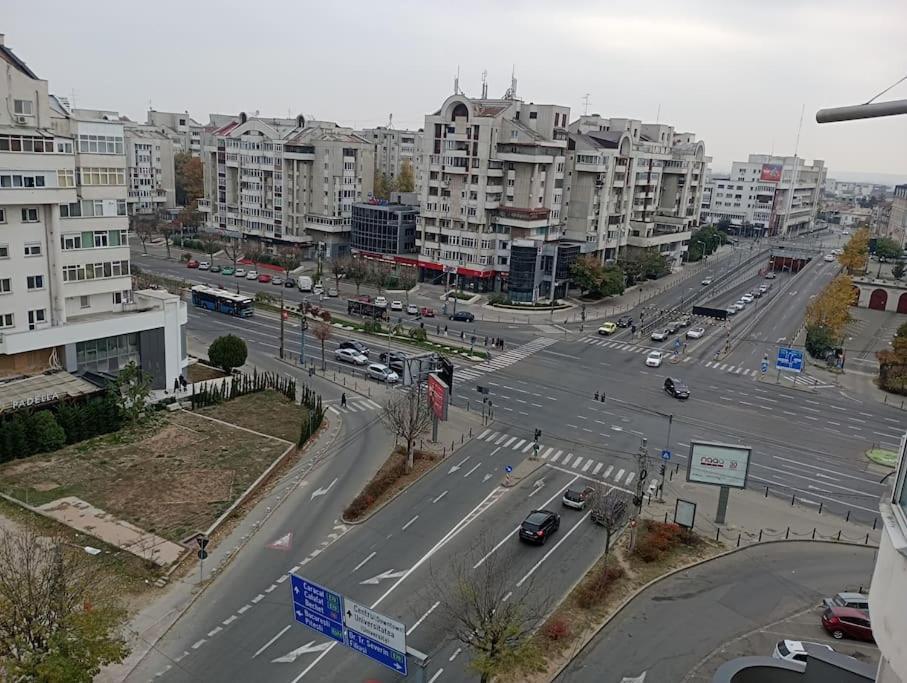 Apartament Ultracentral Kfc クラヨーヴァ エクステリア 写真