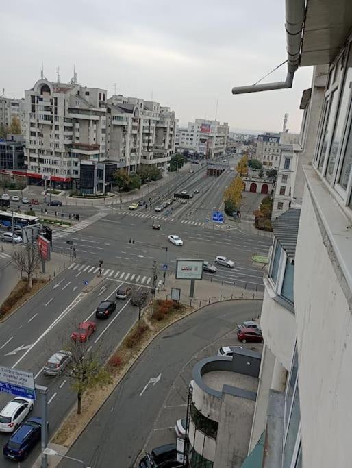 Apartament Ultracentral Kfc クラヨーヴァ エクステリア 写真